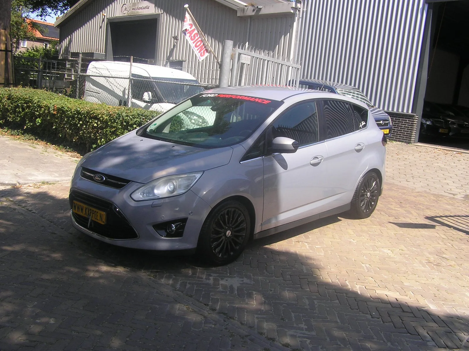 Ford C-Max (2011) — foto 1