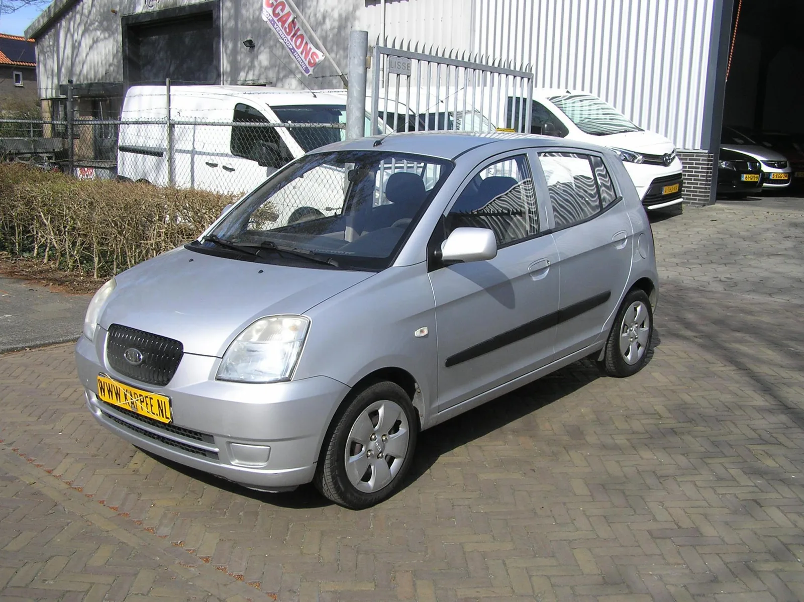 Kia Picanto (2006) — foto 1