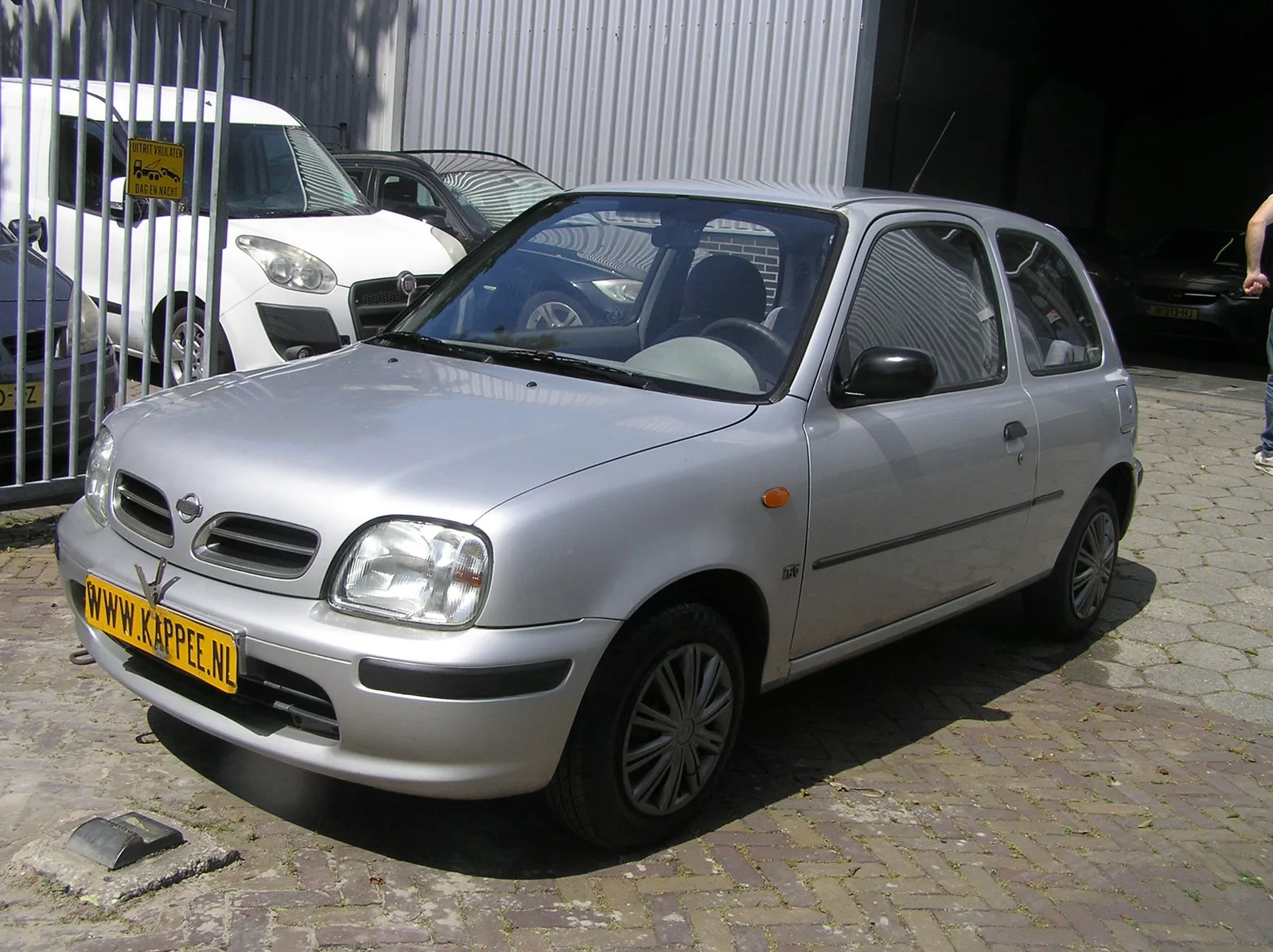 Nissan Micra (1998) — foto 1