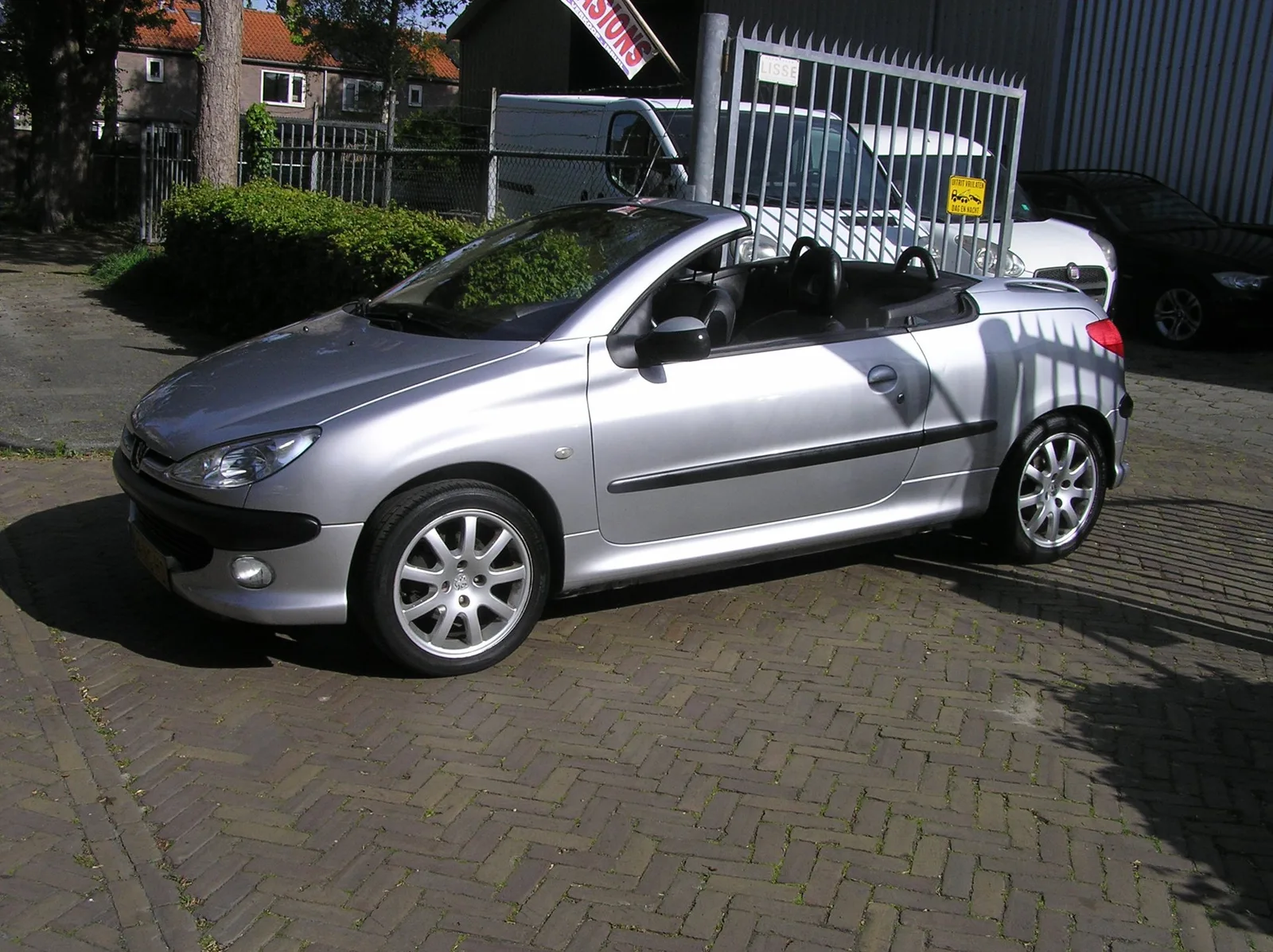Peugeot 206 (2001) — foto 1
