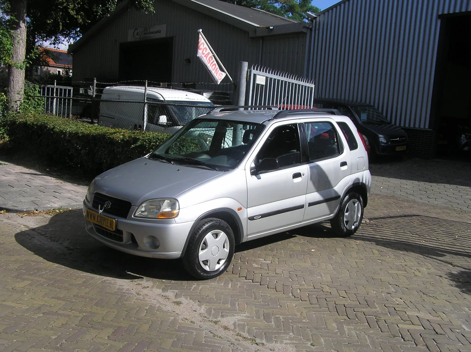 Suzuki Ignis (2001) — foto 1