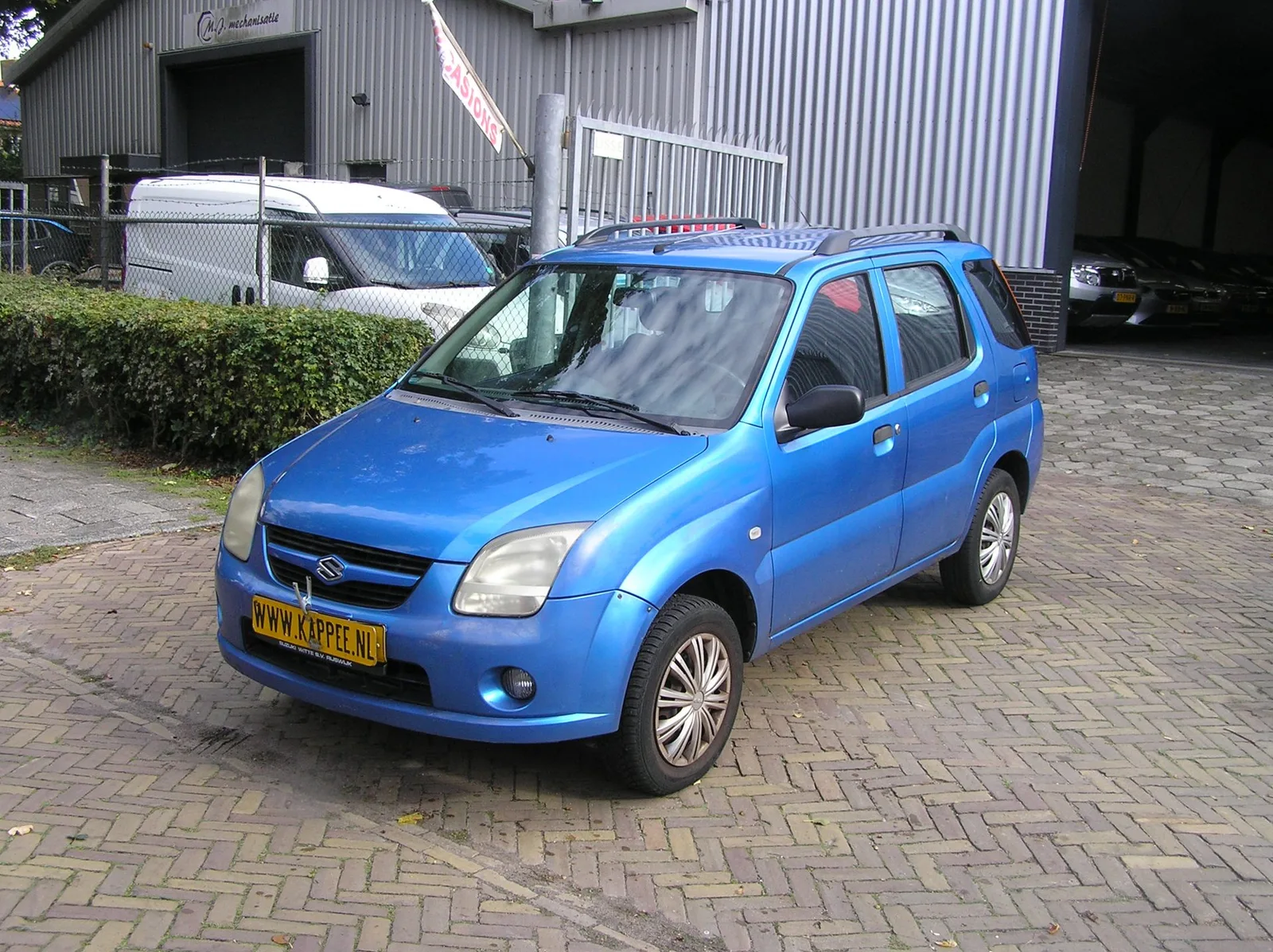 Suzuki Ignis (2004) — foto 1