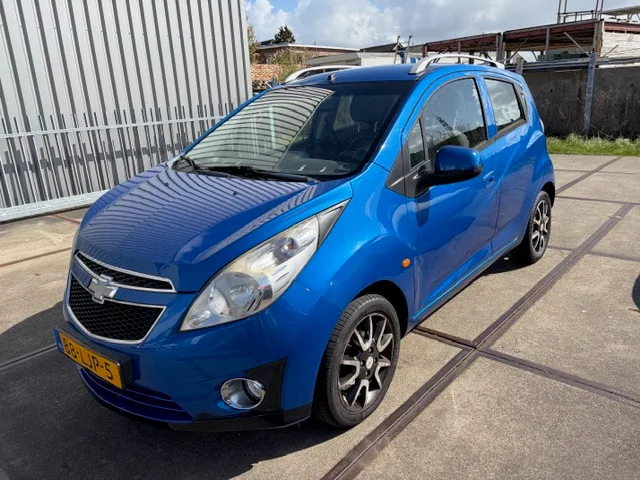 Chevrolet Spark (2010) — foto 1