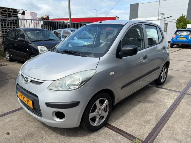 Hyundai i10 (2009) — foto 1