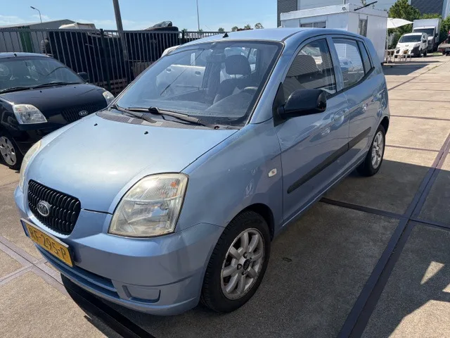 Kia Picanto (0) — foto 1