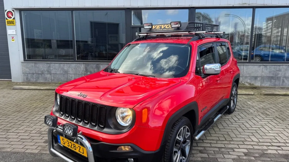Jeep Renegade (2017) — foto 1