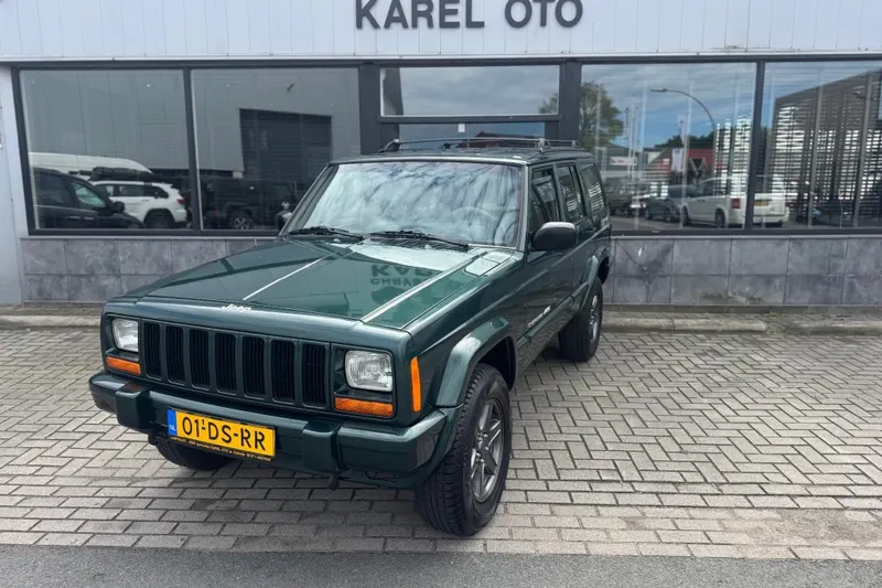 Jeep Cherokee (1999)