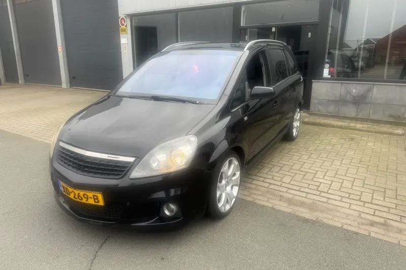 Opel Zafira (2006)