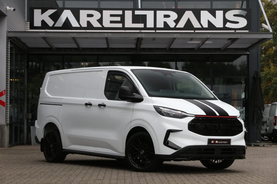 Ford Transit Custom (2024) — foto 1