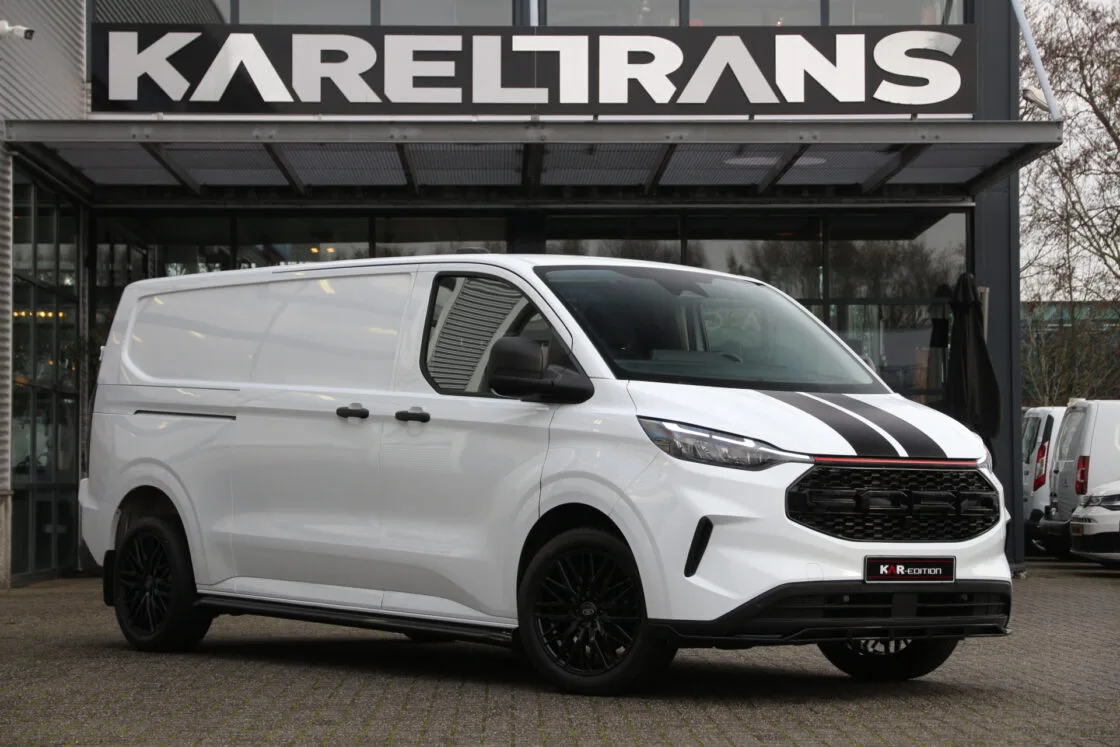 Ford Transit Custom (2024) — foto 1