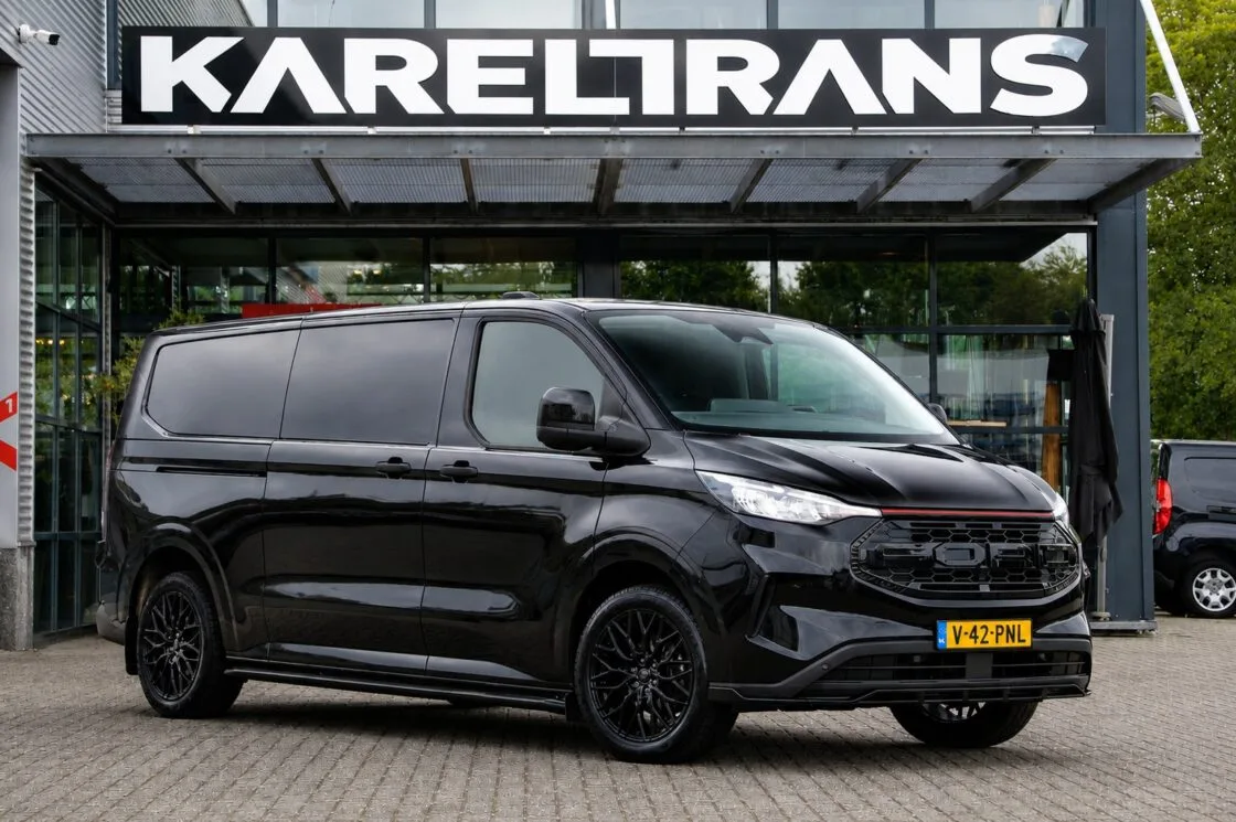 Ford Transit Custom (2024) — foto 1