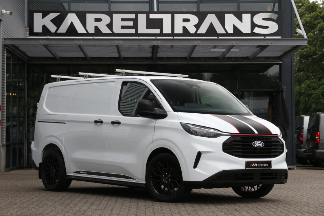 Ford Transit Custom (2024) — foto 1