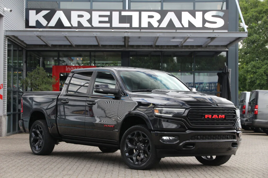 Dodge Ram (2024) — foto 1