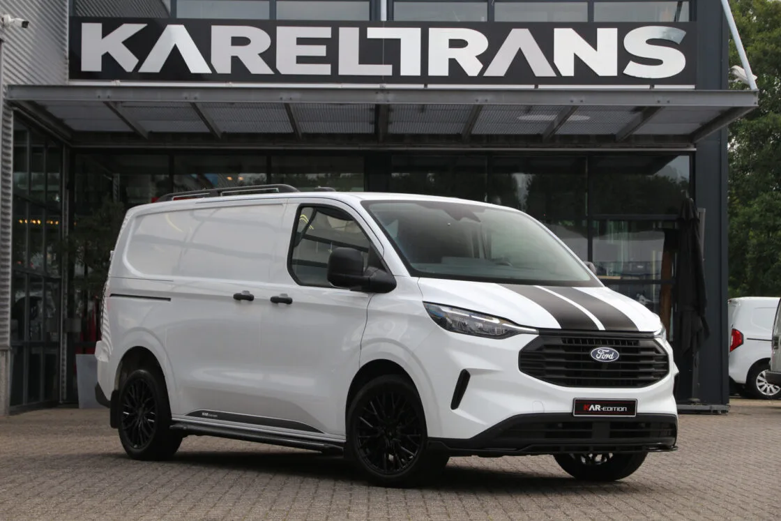 Ford Transit Custom (2024) — foto 1
