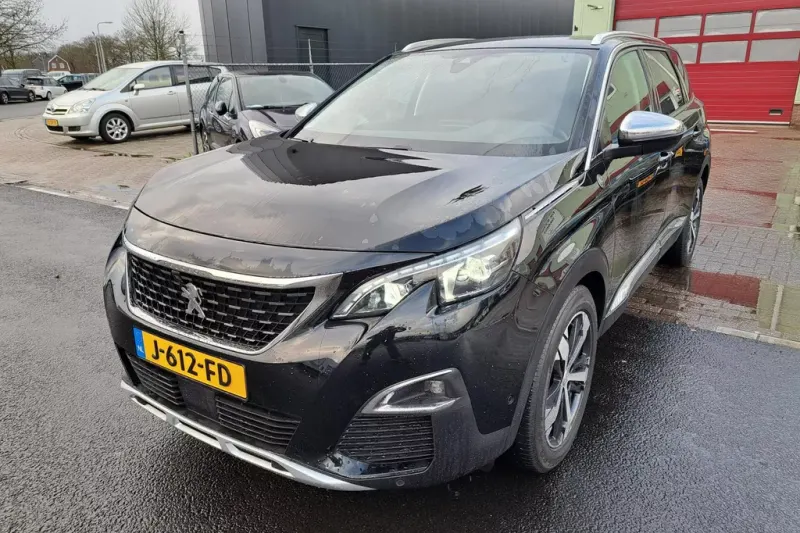 Peugeot 5008 (2020)