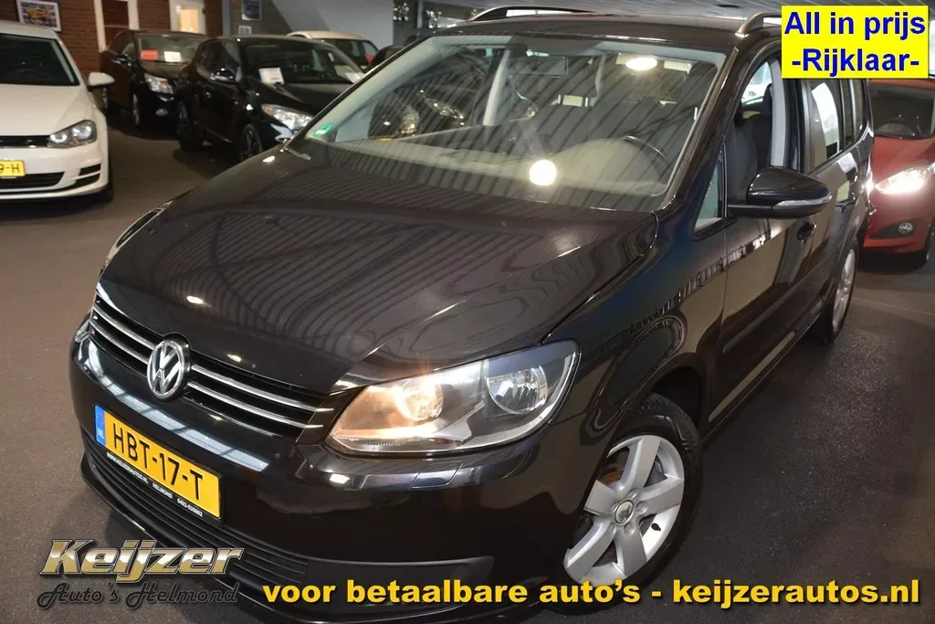 Volkswagen Touran (2012) — foto 1