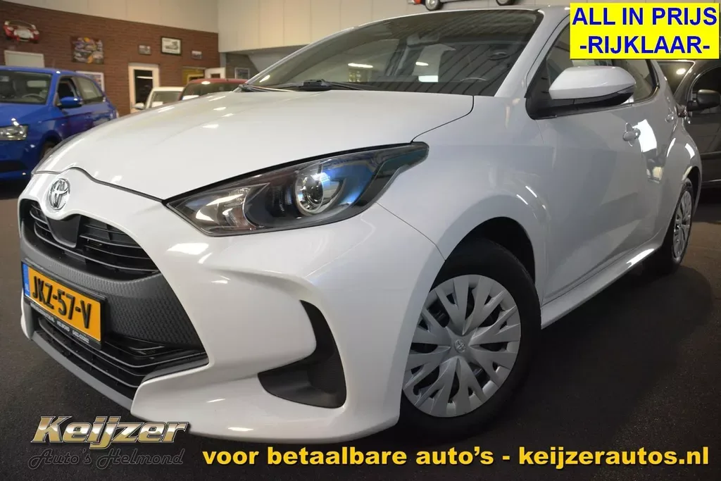 Toyota Yaris (2021) — foto 1