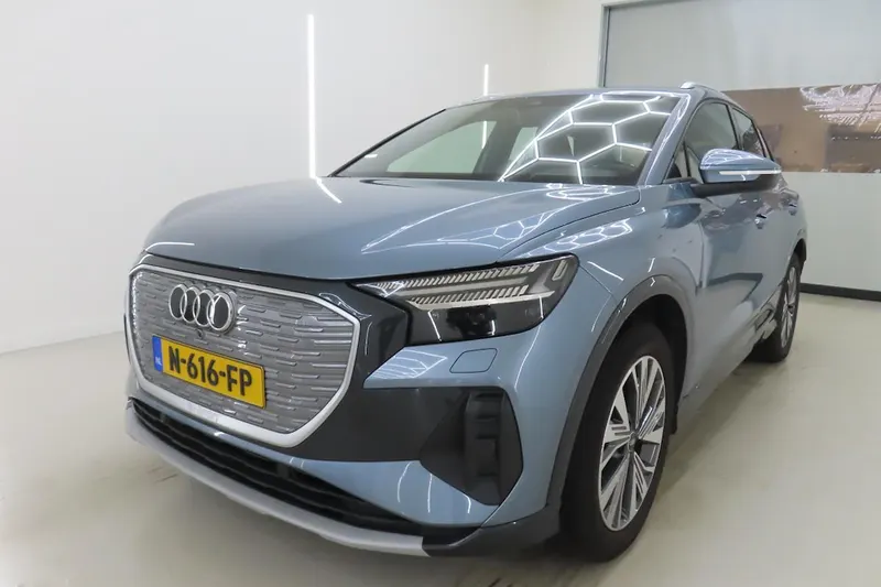 Audi Q4 e-tron (2021)