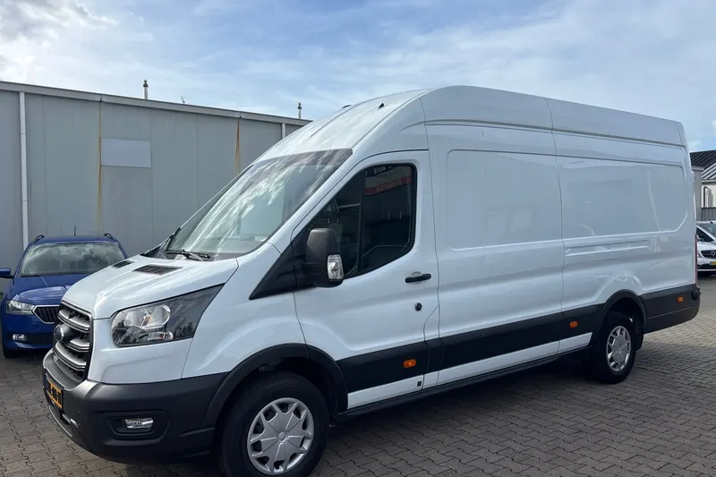 Ford Transit (2023)