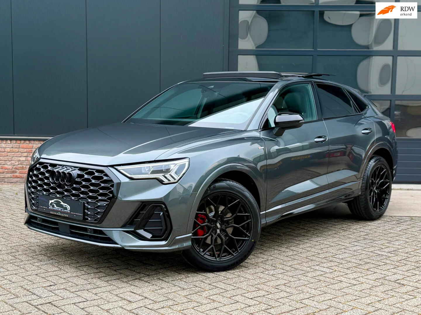 Audi Q3 (2025) — foto 1
