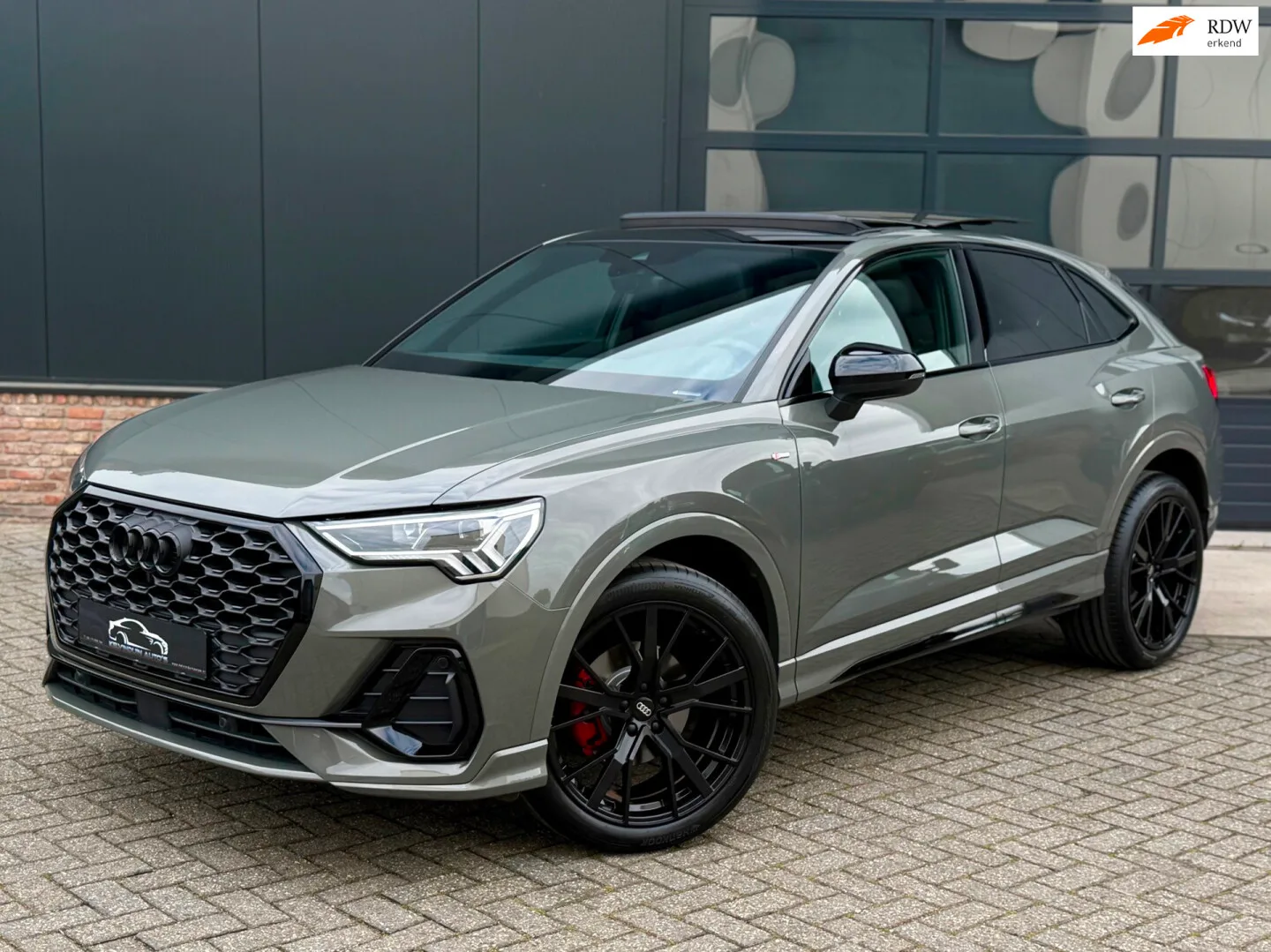Audi Q3 (2024) — foto 1