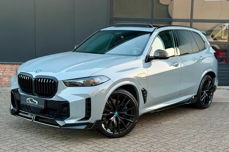 BMW X5 (2025)