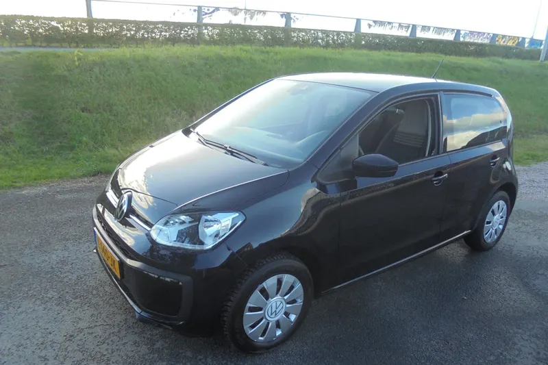 Volkswagen Up! (2021)
