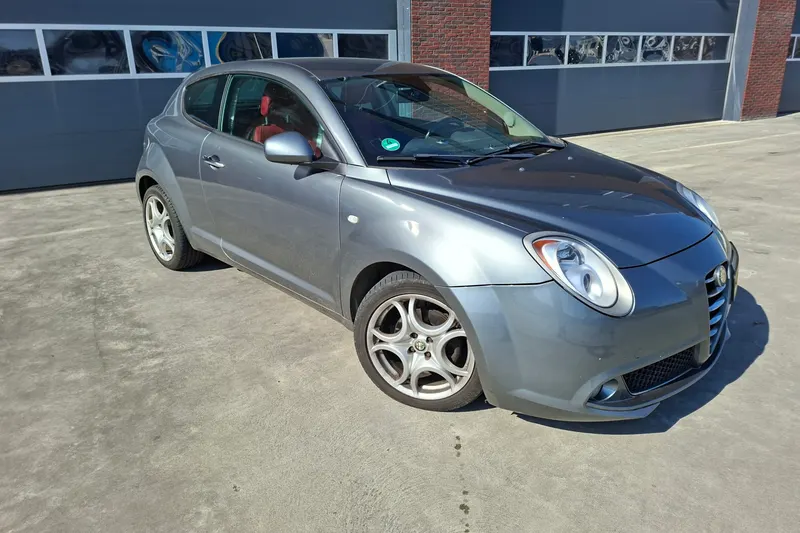 Alfa Romeo Mito (2011)