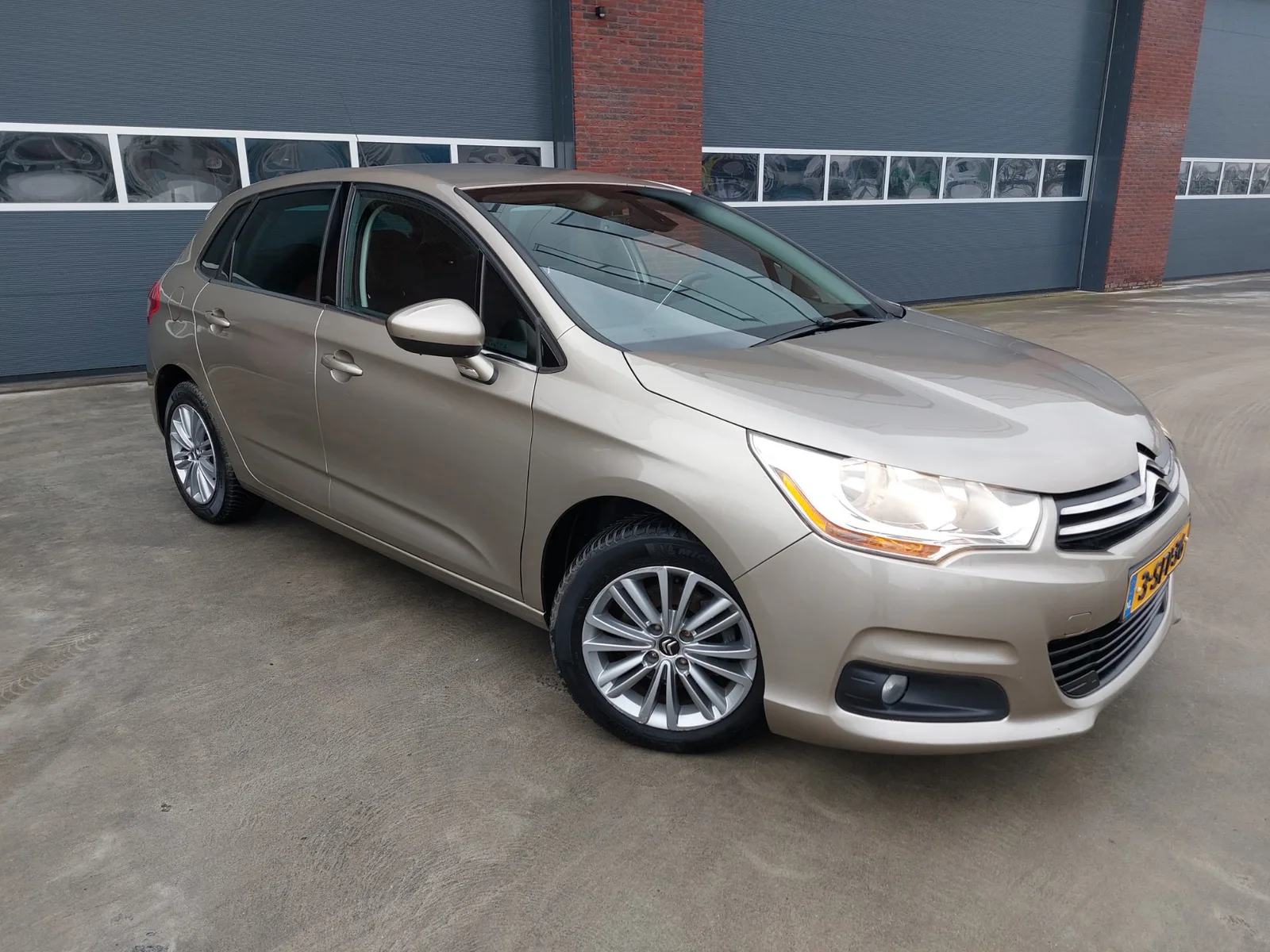 Citroën C4 (2013) — foto 1