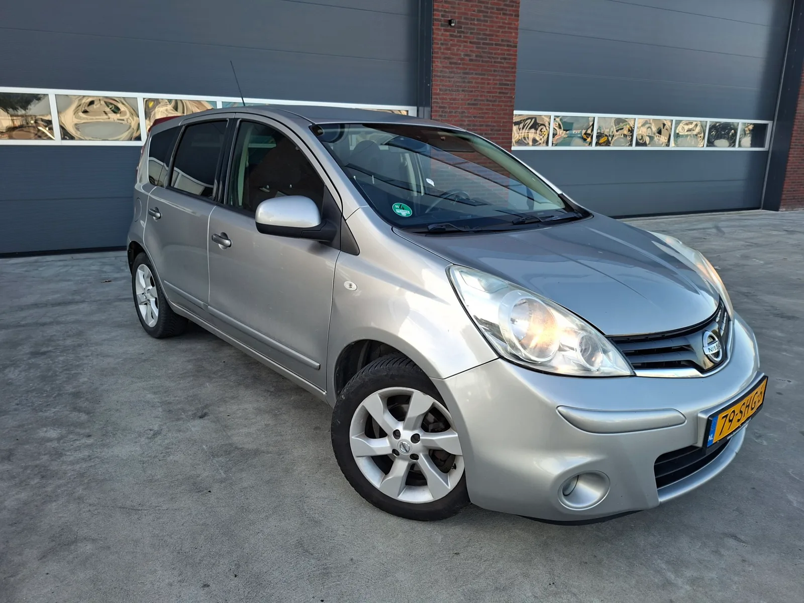 Nissan Note (2011) — foto 1