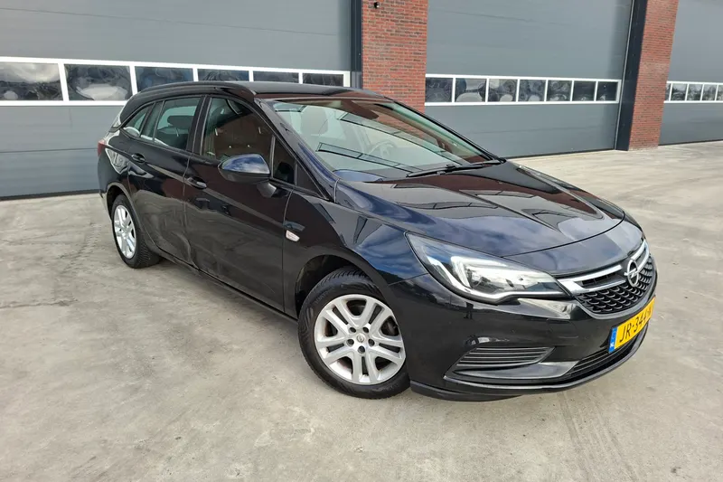 Opel Astra Sports Tourer (2016)