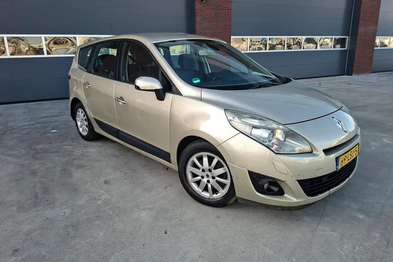 Renault Grand Scénic (2010)
