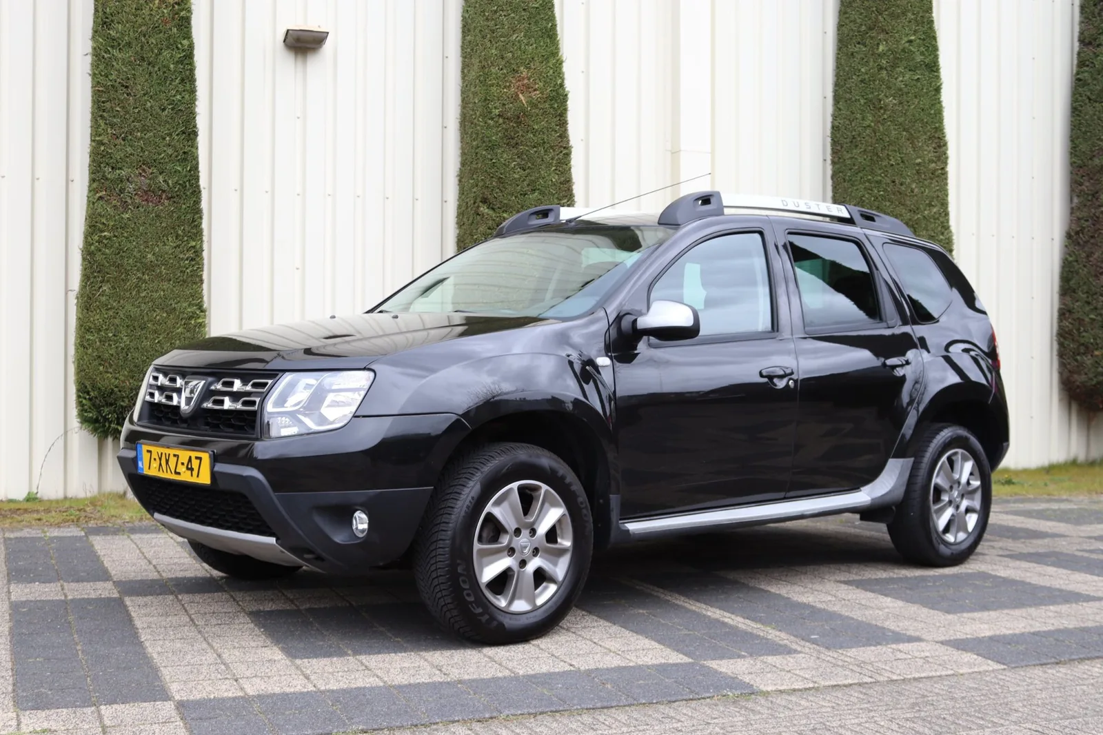 Dacia Duster (2014) — foto 1