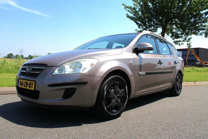 Kia Cee'd (2007)