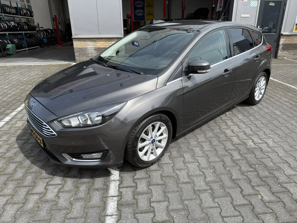 Ford Focus (2016) — foto 1