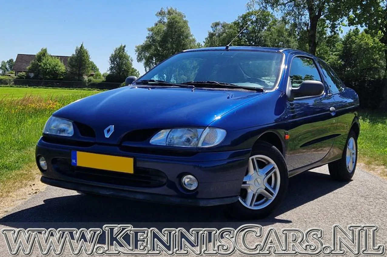 Renault Mégane (1998) — foto 1