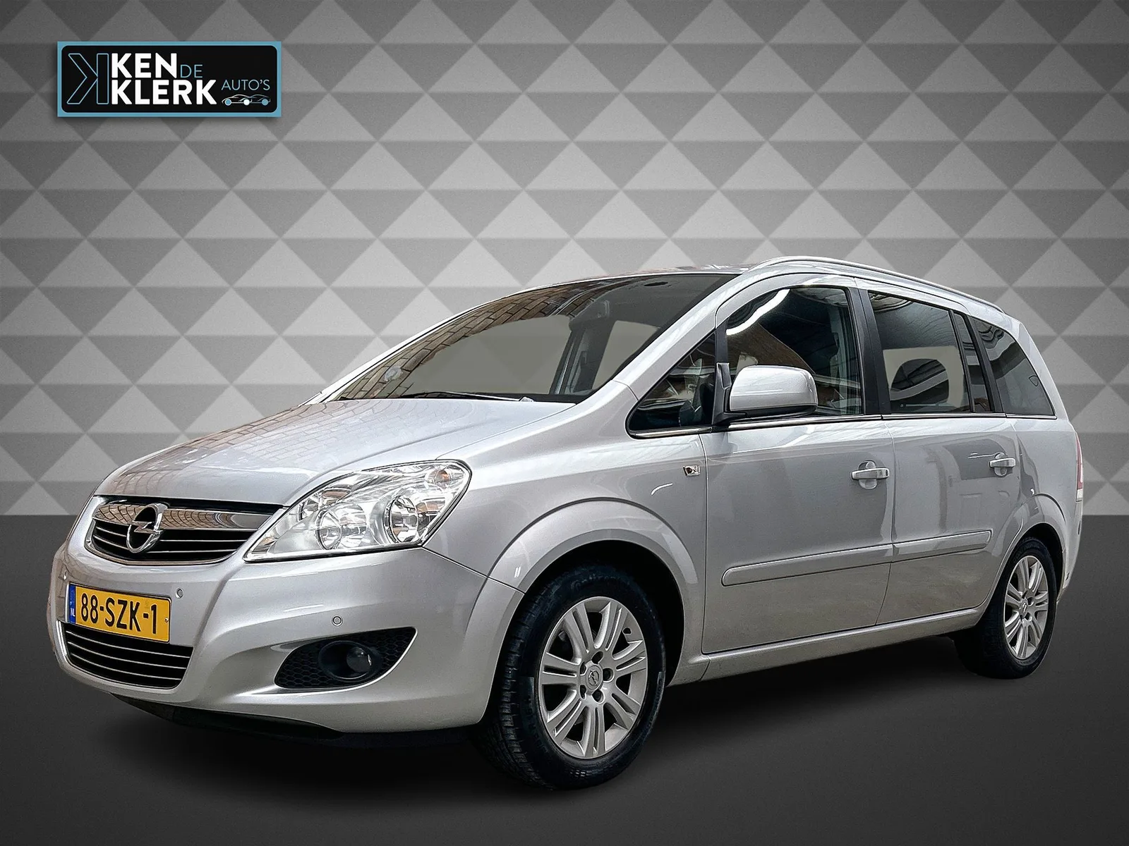 Opel Zafira (2011) — foto 1