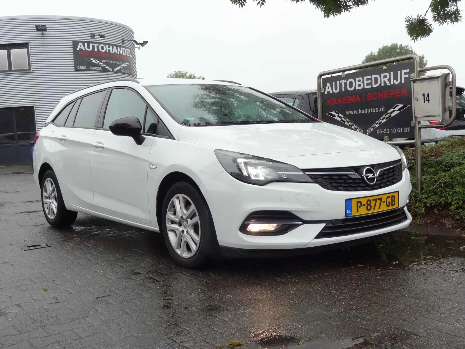 Opel Astra (2022) — foto 1