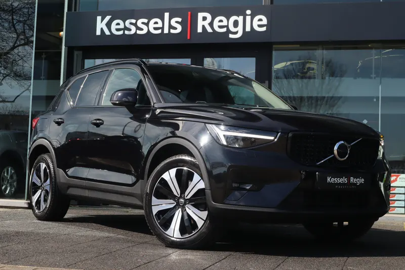 Volvo XC40 (2022)