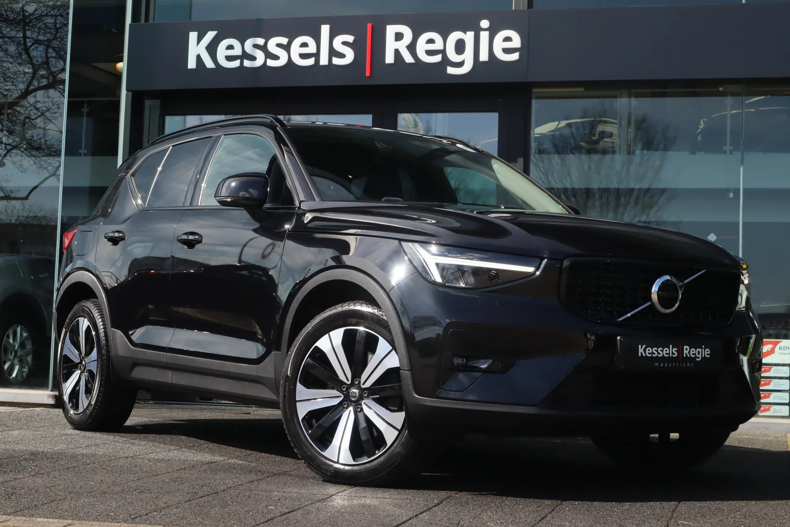 Volvo XC40 (2022) — foto 1