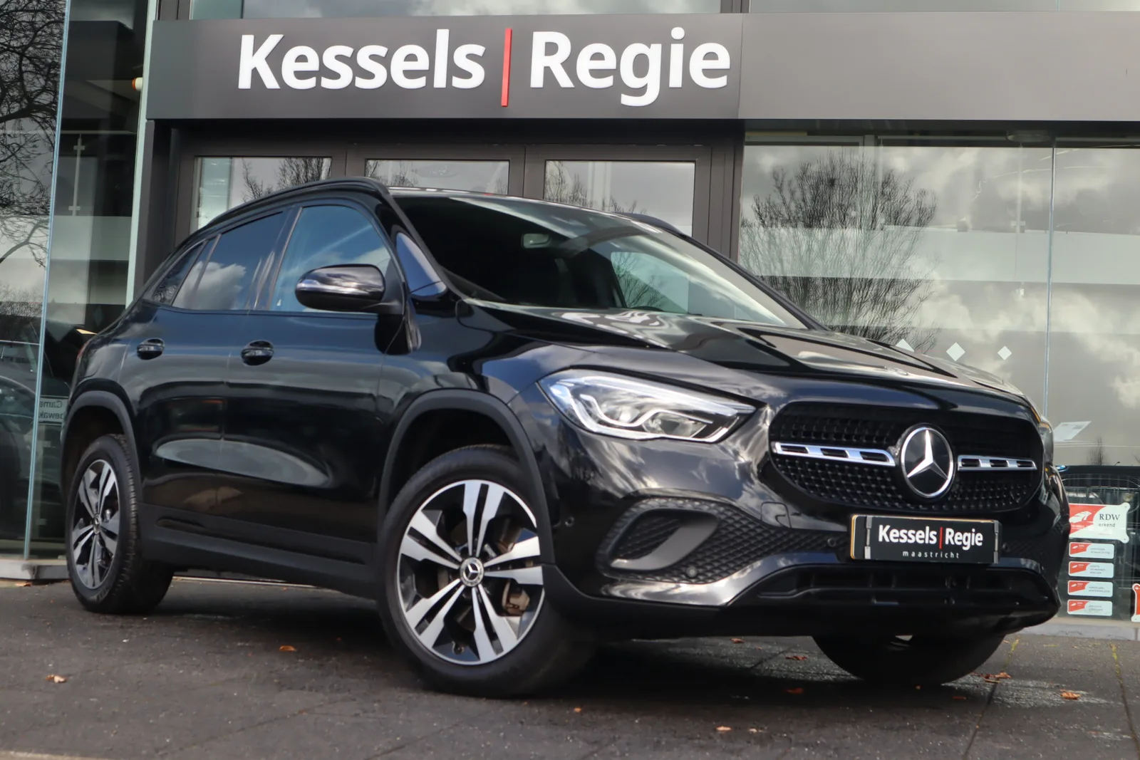 Mercedes-Benz GLA (2021) — foto 1