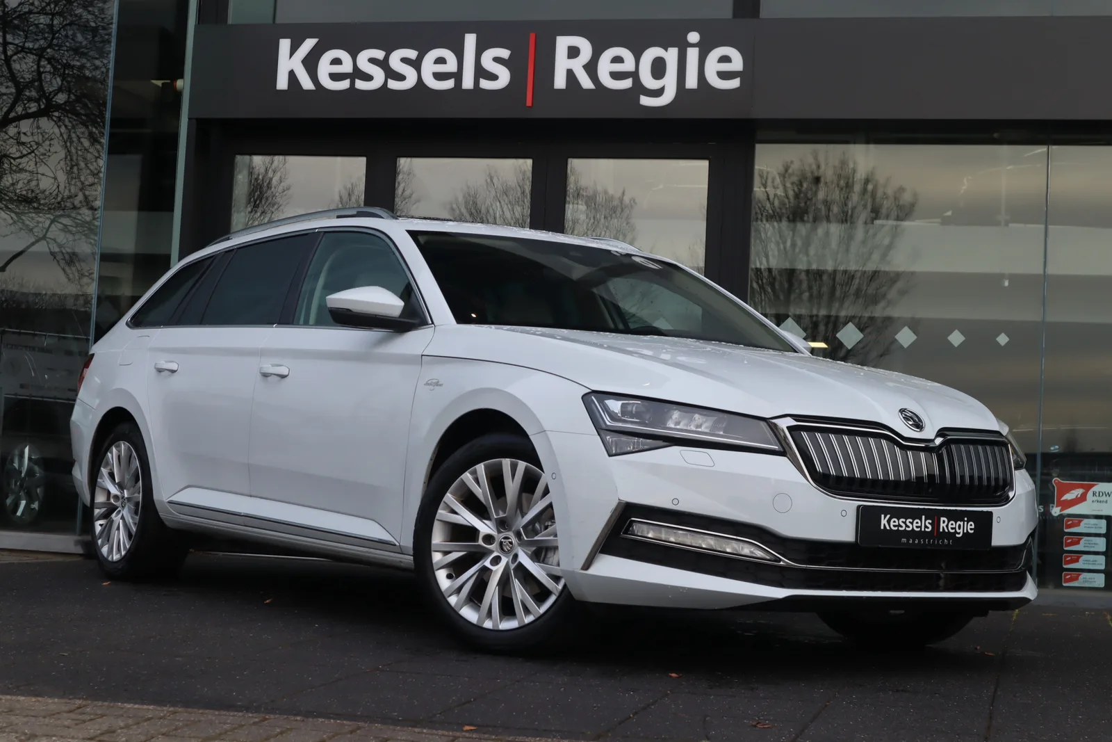 Škoda Superb (2023) — foto 1