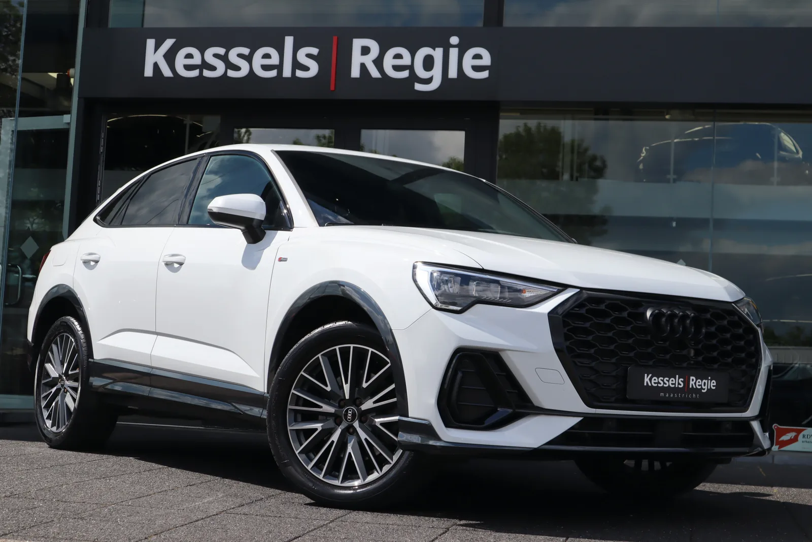 Audi Q3 (2023) — foto 1