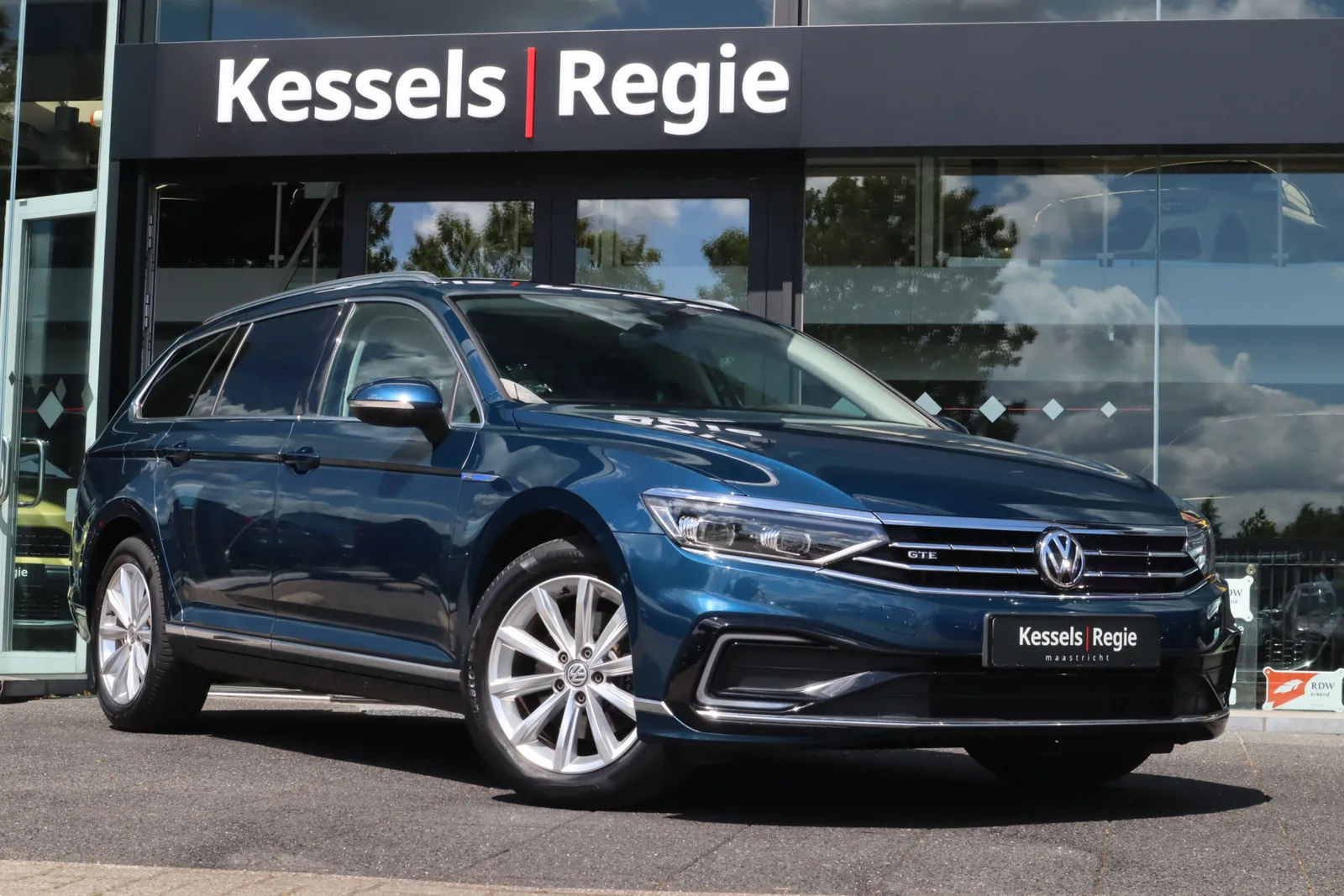 Volkswagen Passat (2020) — foto 1
