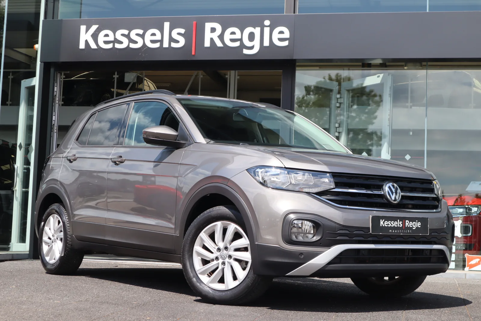 Volkswagen T-Cross (2020) — foto 1