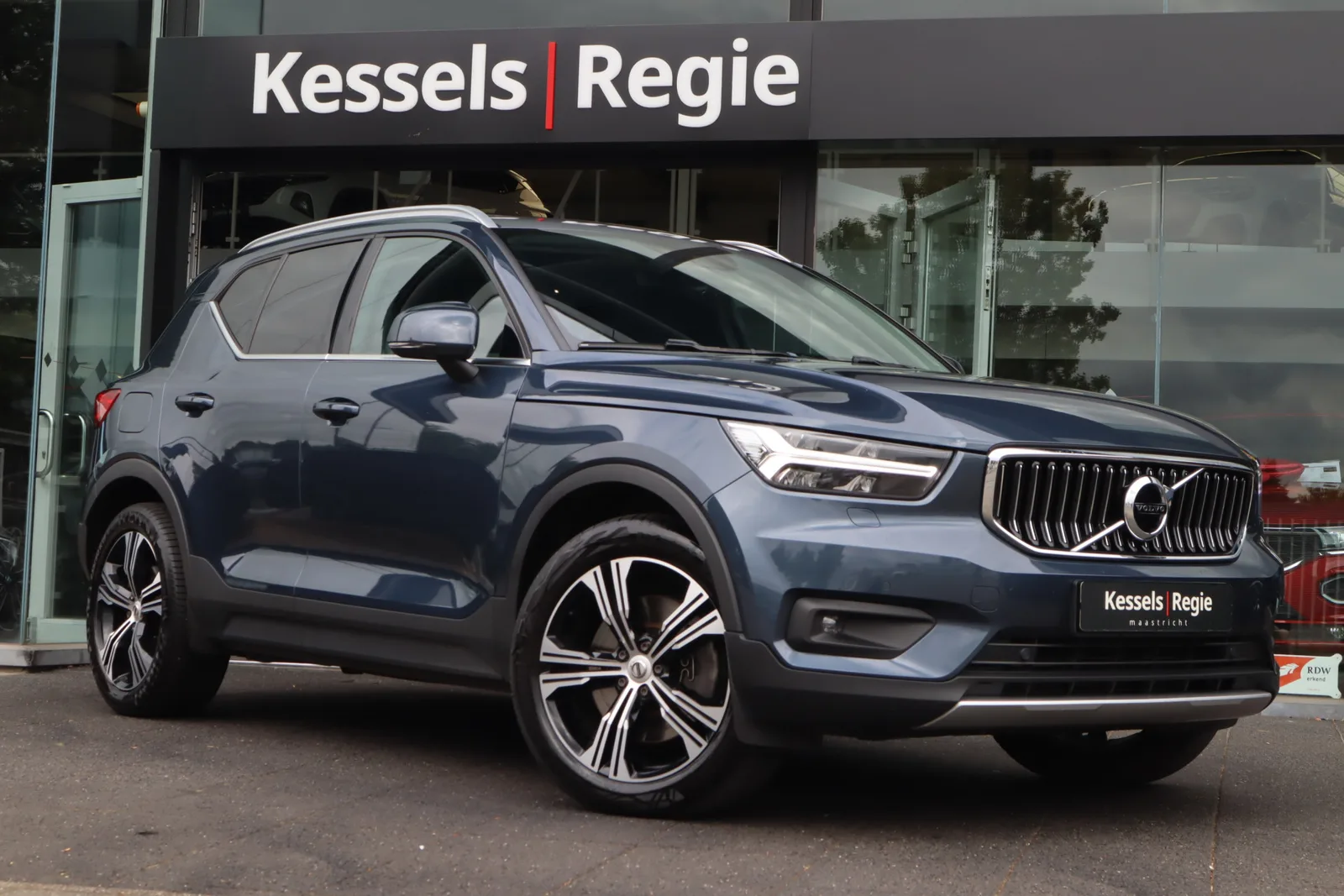 Volvo XC40 (2021) — foto 1