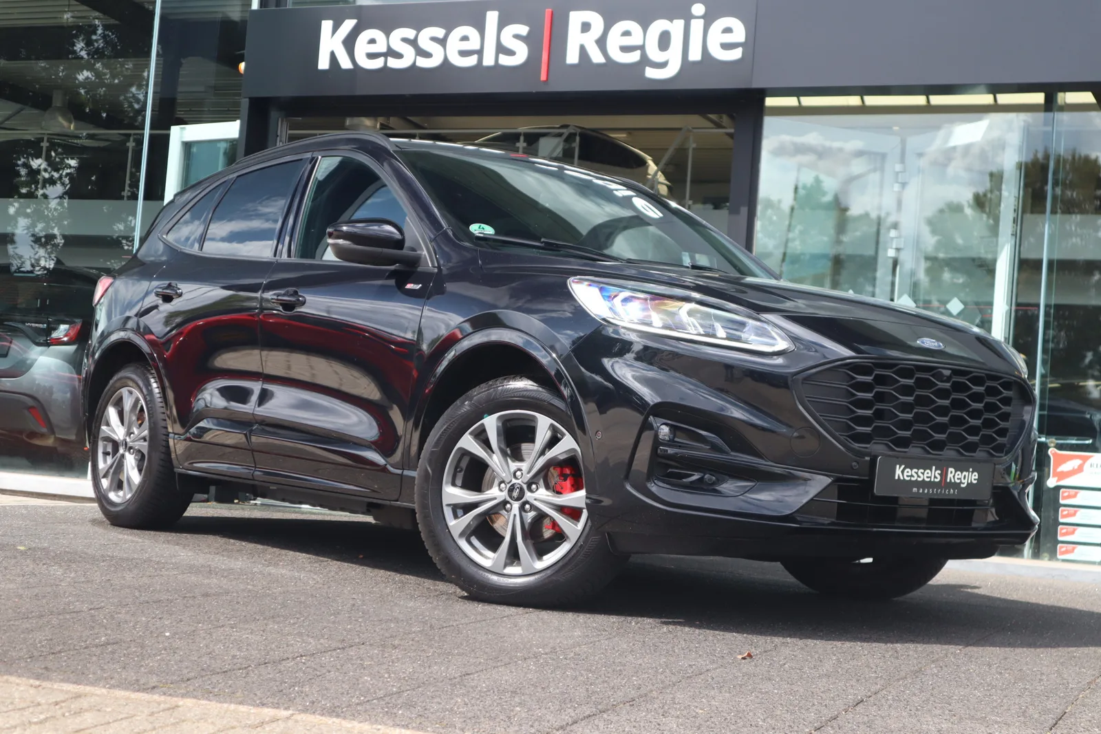 Ford Kuga (2024) — foto 1