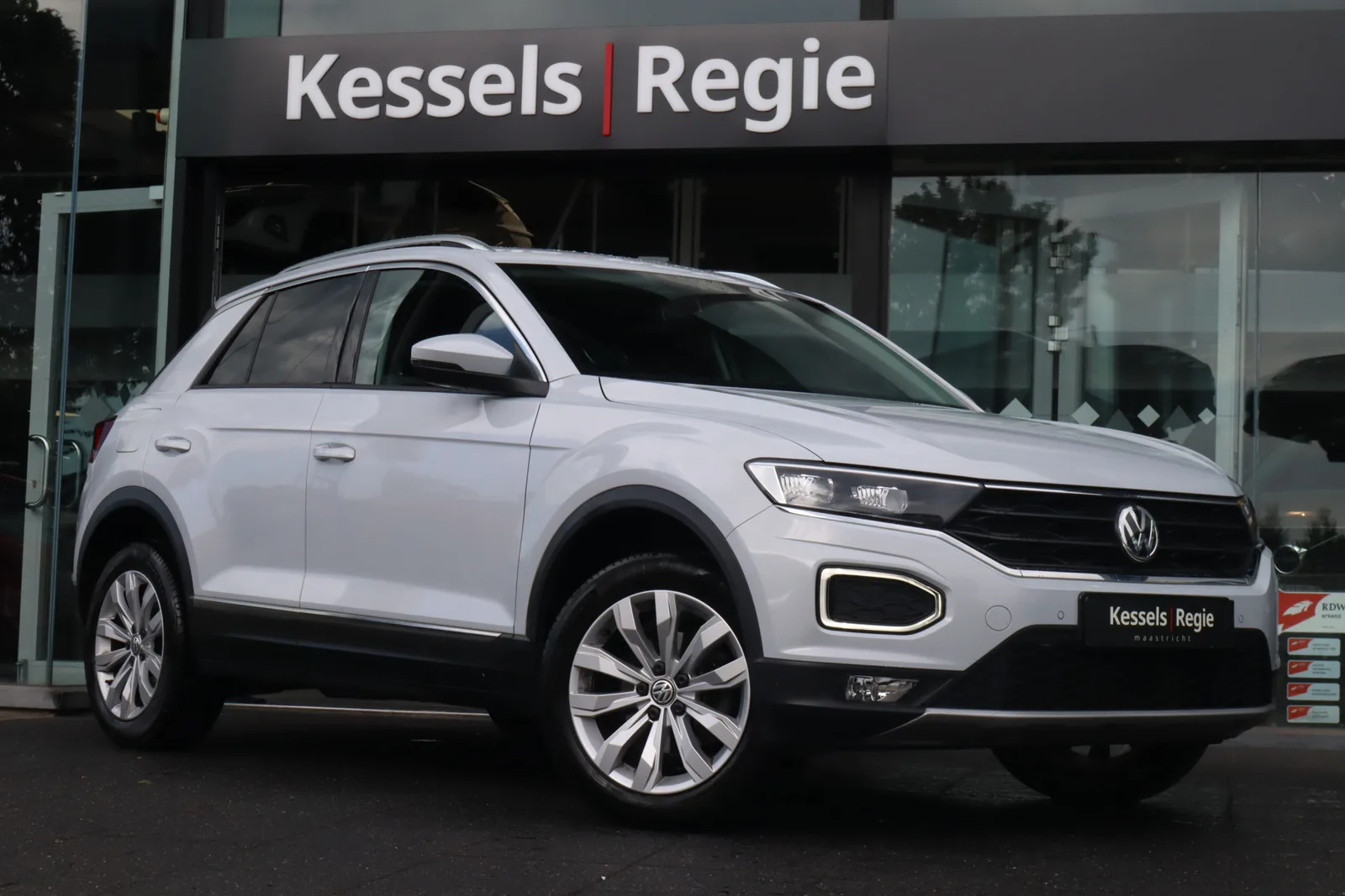 Volkswagen T-Roc (2020) — foto 1