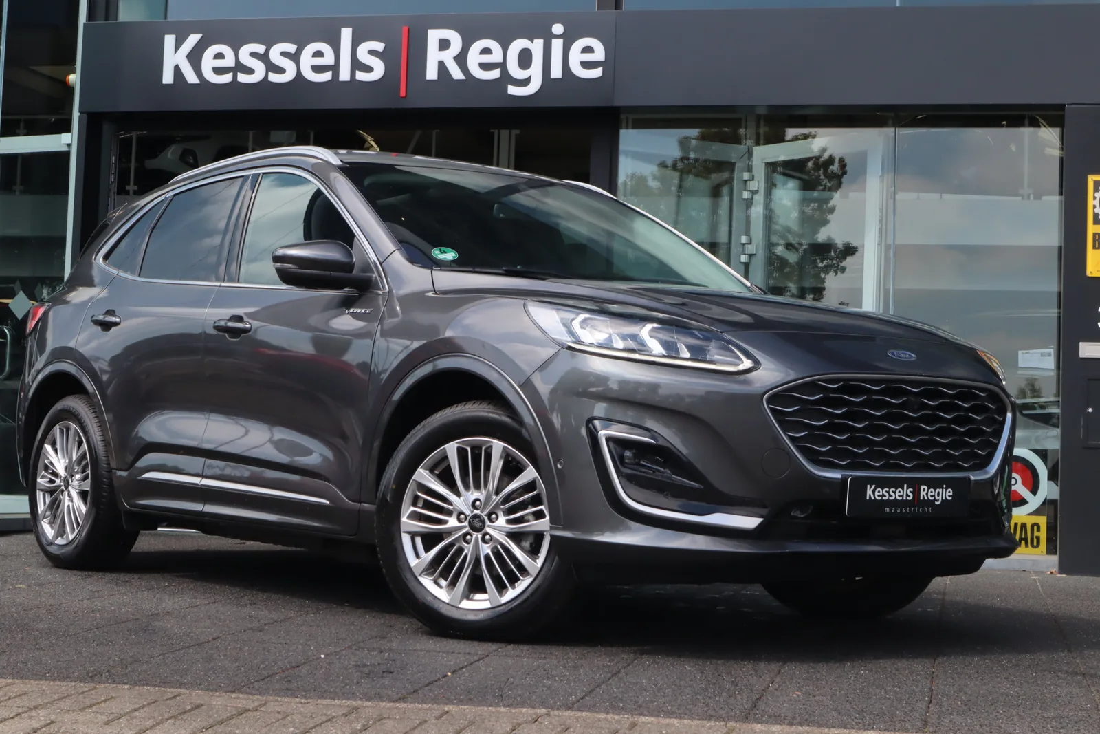 Ford Kuga (2022) — foto 1