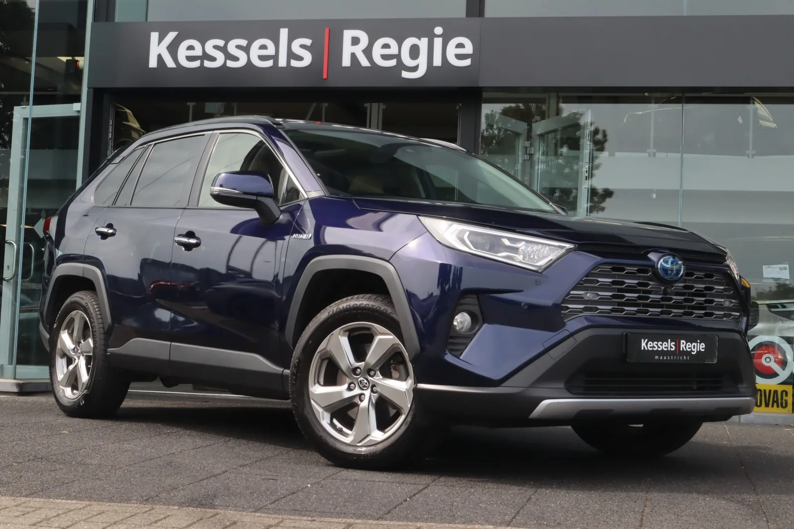 Toyota RAV4 (2019) — foto 1